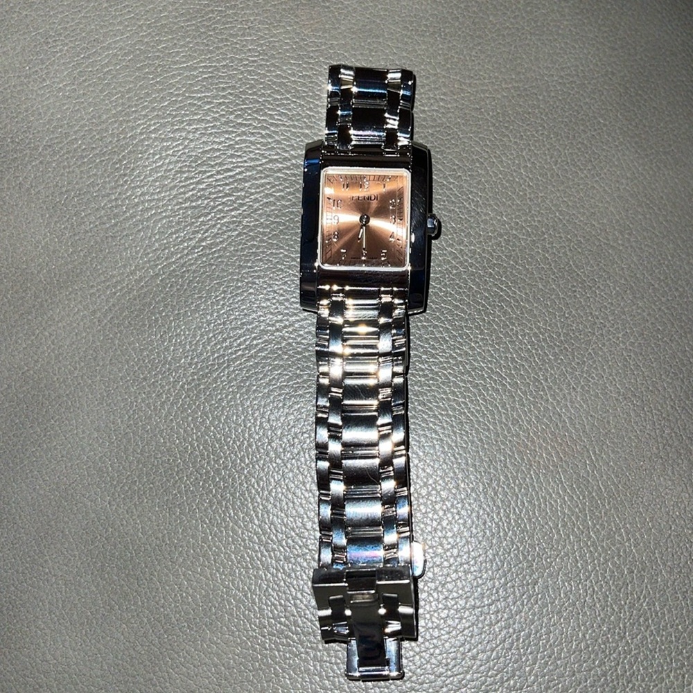 FENDI orologi 7000L sapphire crystal 3 ATM registered model 074-7000L-257